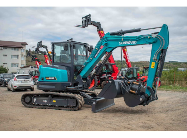 Midiexcavator SUNWARD SWE 60 UF DISPONIBIL INCHIRIERE  de vanzare